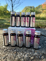 今日から10日間飲み続けてみます。季節の変わり目でなんだか、肌も気分もイマイチ。11月の中旬に大事な行事控えてるし、少しでも改善できたらいいな！今日は、天気がよかったし、散歩に持って飲んでみた…のInstagram画像