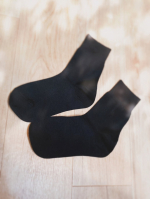 .足口ゆったりソックス🌿シャルレの「足口ゆったりソックス」は2重のリブ編みでやさしくフィット🧦締めつけが苦手な私でも一日中ラクに過ごせました🌼平編みのシンプルデザインだから、どんな服に…のInstagram画像