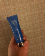 ビハククリアシミ対策のオールインワンゲルメラニンの生成を抑制する効果肌の奥まで浸透して、ぷるぷるにさらに、エイジングケアもできる優れもの商品なのに、オールインワンということで、これ1本で対策…のInstagram画像