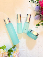 朝と夜、それぞれの肌状態に合わせてケアできる「コラリッチ ソア 4点フルラインセット」を使い始めました🌿朝は「守りのケア」で、日中の乾燥やメイク崩れを防ぎたい。夜は「攻めのケア」で、一日頑張っ…のInstagram画像