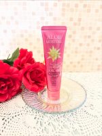 ローズの香りにふわっと癒される🌹「アロエモイスチャー・ローズ ハンドクリーム」🤍乾燥の季節に欠かせない私の定番アイテムです。アロエ由来のうるおい成分が手肌をやさしく包み込み、しっかり保湿して…のInstagram画像