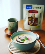 🍄 玉露園のしいたけ茶🍵香ばしいしいたけの風味がふわっと広がって、ほっと一息つけるお茶です☺️塩味がちょうどよく、スープ代わりにもぴったり✨ご飯にかけたり、料理の隠し味にも使える万能さも👍…のInstagram画像