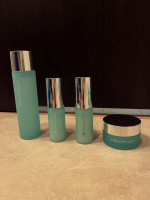 コラリッチ ソア 4点フルラインセットで、秋の朝晩スキンケア！！朝と夜で美容液を分けるって、すごい丁寧だと思わない！？使い分けることで、なんかリッチな気分にもなれたり♡朝はお肌にずーっと馴染…のInstagram画像