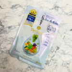 美容液がたっぷり入っていて、しっかりパックできて良かったです。パックしたあとは、つるんとした仕上がりになりました。シャルドネの上品な香りも良かったです。#PR #株式会社明色化粧品 #DE…のInstagram画像