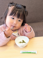 💚季節の変わり目はなんだか疲れやすいので、@genmaikoso_official 「玄米酵素ハイ・ゲンキ スピルリナ」を取り入れています✨😊私は、味や食感が好きなので、そのままもぐもぐ。ヨ&hellip;のInstagram画像