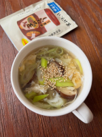 今日の温まるスープ《しいたけ香るかき卵スープ》玉露園さまのしいたけ茶を使って簡単スープ水600ccにしいたけ茶をティースプーン3杯いれて温まったら水溶き片栗粉を加え溶き卵をまわし…のInstagram画像