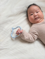 #PR #株式会社クラデンジャパン #クラプロックス #歯がため #クラプロックスベビー #monipla #curaprox_fanクラプロックスベビー　歯がためを使ってみました😊はじめて…のInstagram画像