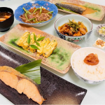 FitDish新しく「たんぱく質コース」できてたよ😍お肉とお魚だけをぎゅっと集めた主菜コースで、約40種類の中からぴったり合うものを診断して届けてくれるスタイルの冷蔵パウチやからレンチン1分く…のInstagram画像