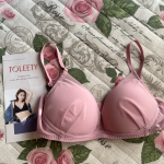 、村重杏奈　×　VIAGE  共同プロデュースノンワイヤーブラに新色ピンクが登場！！！🎀”ワイヤーブラのような安心感、ノーブラのような解放感”とても軽くできていて肩の負担を大幅カット✂…のInstagram画像