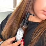 ✼ ••┈┈┈┈••✼••┈┈┈┈••✼　テンスターHenaReborn ルミナヘアオイル✼••┈┈┈┈••✼••┈┈┈┈••✼2週間ほど使っていますが、最近髪の調子が良くてコシと艶が…のInstagram画像