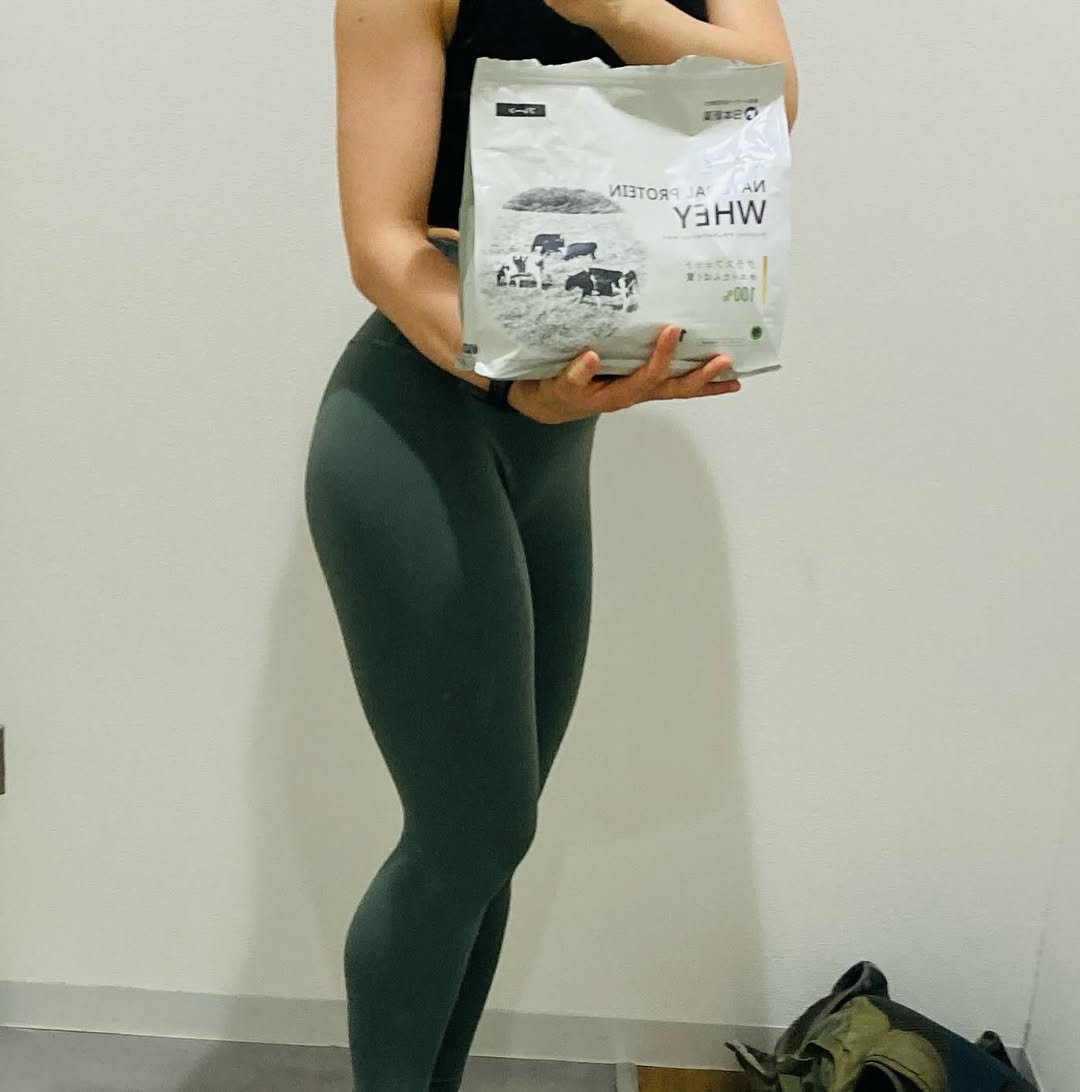 口コミ投稿：ウィンゾーンさんのナチュラルプロテイン飲んでいます。こちら、グラスフェッドのホ…