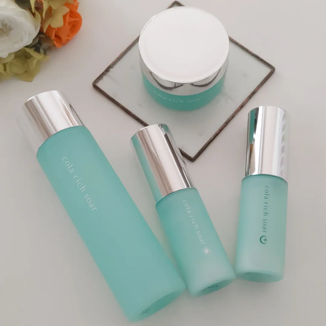 口コミ投稿：.朝と夜　それぞれのスキンケアを𓂃 𓈒𓏸◌コラリッチ ソアのフルラインセットを続けて使…