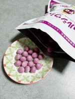 🍇息子どハマり中のカルシウムグミ♡毎日食べてるけど大容量だから持ちが良くてありがたい🥹💜美味しく食べられてカルシウムも摂れていいことづくし🙌🏻ˊ˗ お片付けしたらグミね！習い事の&hellip;のInstagram画像