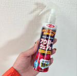 .アウターを着始めたら常備したい１本！日々の簡単ケアでシーズン中洗い立ての心地良さをキープしよう◎WASHLY/アウターウェア用WASHLYアウターウェア用は、洗いにくいダウンなど、秋冬のアウ…のInstagram画像