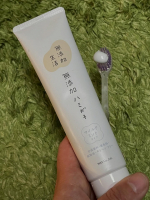 無添加生活の無添加ハミガキを使ってみました。泡立ちはそれほどありませんが、磨いた後は歯がツルツルに🦷✨フッ素、石油系界面活性剤、マイクロプラスチックビーズ、パラベン、着色料、合成香料、鉱物油不使用…のInstagram画像
