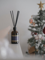 ✎𓂃 𝘥𝘪𝘧𝘧𝘶𝘴𝘦𝘳🌼.•　@nipponkodo_japan のフレグランスブランド「かゆらぎ」から金木犀の香りのディフューザーをお試しさせていただきました𓂃𓈒𓏸　スティックの…のInstagram画像