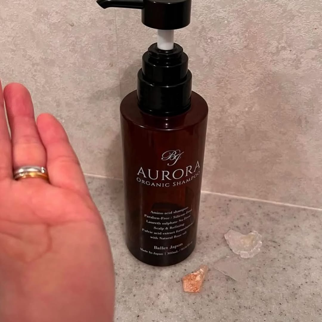 口コミ投稿：一本使ってみてビックリ‼️乾燥ダメージでパサパサうねうねの髪の毛がサラサラになり…