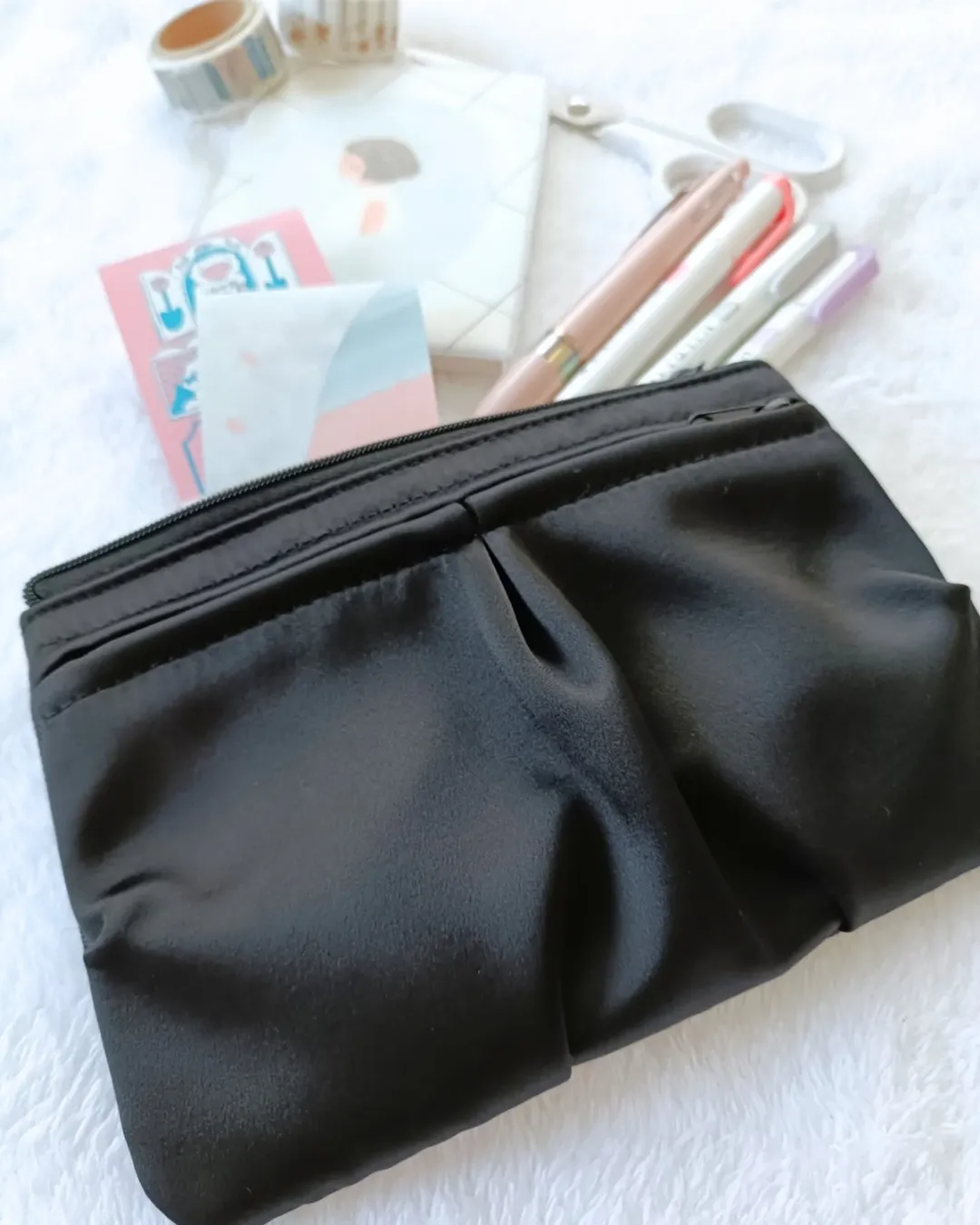 口コミ投稿：やっばい♡最強に可愛いペンケース♡シンプルなデザインにほどよくある大人可愛いドレ…