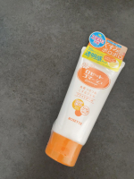 ロゼットゴマージュブライトピール 🧡肌も心もくすみ*1ポロポロ✨ 30秒くるくるするだけで肌のザラつき・ごわつき・くすみ悩みの原因となる日頃の洗顔だけでは落としきれない古い角質をポロポロ&hellip;のInstagram画像