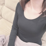 🩷美と健康のシャルレ様の︎︎︎︎︎︎☑︎薄手やわらかインナー（長袖）着用させていただいています🥰..こちらのインナー✨着た瞬間から暖かい、肌側微起毛のインナーなんです🥰💕寒い季節の重ね&hellip;のInstagram画像