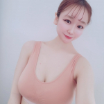 VIAGEビューティアップナイトブラ日中も着けたくなるぐらい快適な着心地のナイトブラ🤍伸縮性の良い生地だから身体にフィットしてくれるような使用感がお気に入り✨️寝いている間の胸の横流れを防いでく&hellip;のInstagram画像