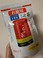 こんぶ茶🍵粉末タイプで水に溶けやすいので飲みたい時にさっと飲めて簡単＆便利✨何より昆布の味が染みて美味しい〜😋そのまま飲んでもおいしいけど&hellip;調味料としても使えてお味噌汁の隠し味に使う&hellip;のInstagram画像