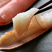 「紅ずわいがにハーフカット（カネキタ北釧水産株式会社）」の商品画像の1枚目