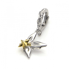 「星＝願い事を月に運んでいるイメージの蝶のチャームです。KONRON（株式会社ビヨンクール）」の商品画像の1枚目