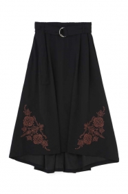 「ベルト付刺繍フィッシュテールスカート（株式会社サンエー・ビーディー）」の商品画像の2枚目