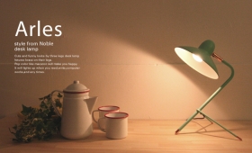 「Arles desk lamp -アルル デスクランプ- マカロンカラー（株式会社ディクラッセ）」の商品画像の2枚目