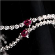 「Loveダイヤモンド（約1.0ct）×ルビー　ブレスレット（株式会社ベーネユナイテッド）」の商品画像