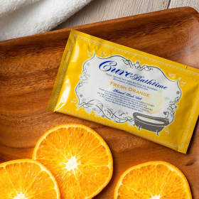 「Cureバスタイム フレッシュオレンジの香りヒマラヤ岩塩バスソルト 20g（株式会社Cure）」の商品画像