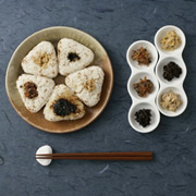 京佃煮の入った京都米おにぎりの商品画像